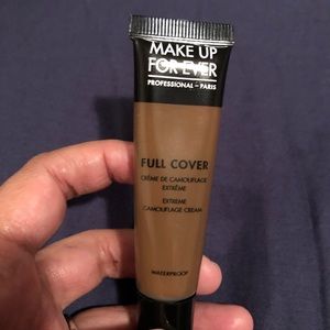 Full Cover waterproof concealer